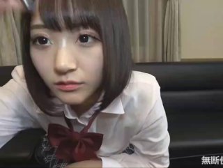 跟丰满大屁股熟女在后排玩隔山打牛