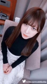 人窝wwwIPX-410 「トロけるくらいキスしてあげる…」 中年好き小悪魔制服少女のべろキス誘惑 もなみ鈴